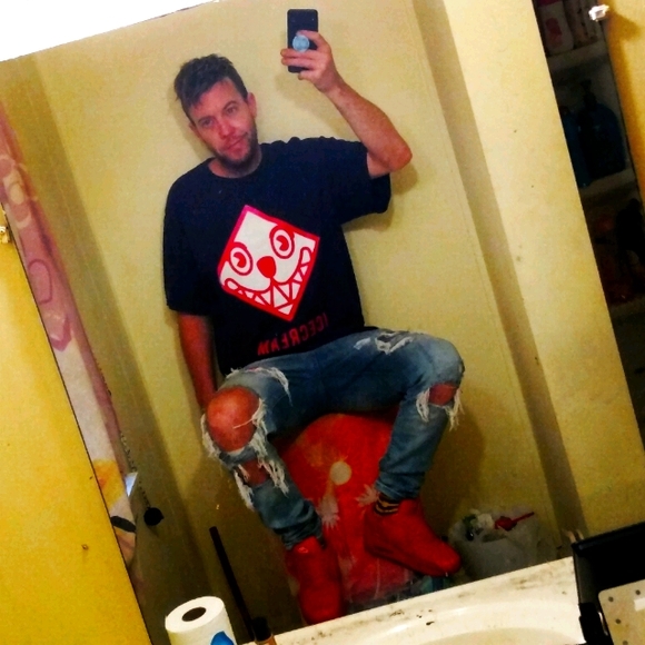 Meet your Posher, Justin - Picture 1 of 1